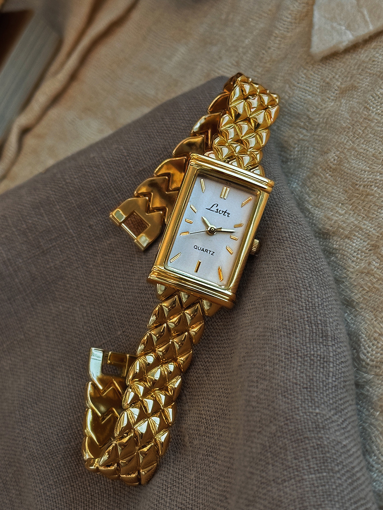 1 New Gold-Colored French High - مراجعة Luxury Lifestyle Gifts وسعره