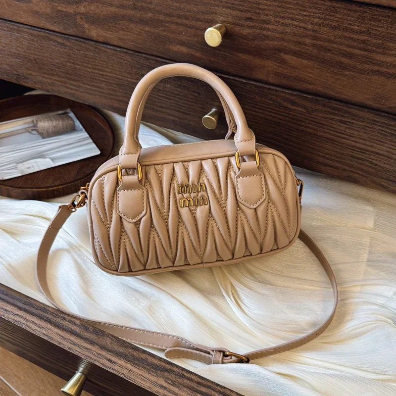 Women Luxury High End Leather  - مراجعة Luxury Lifestyle Us وسعره