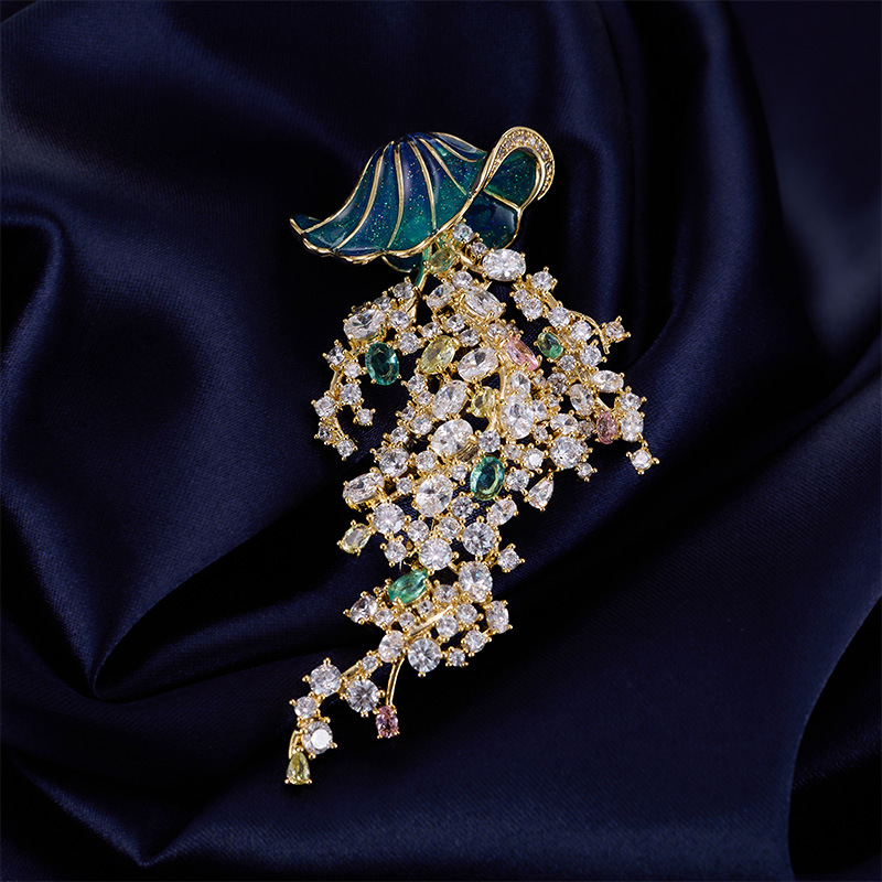 Marine life-encrusted zircon j - مراجعة Luxury Lifestyle Us وسعره